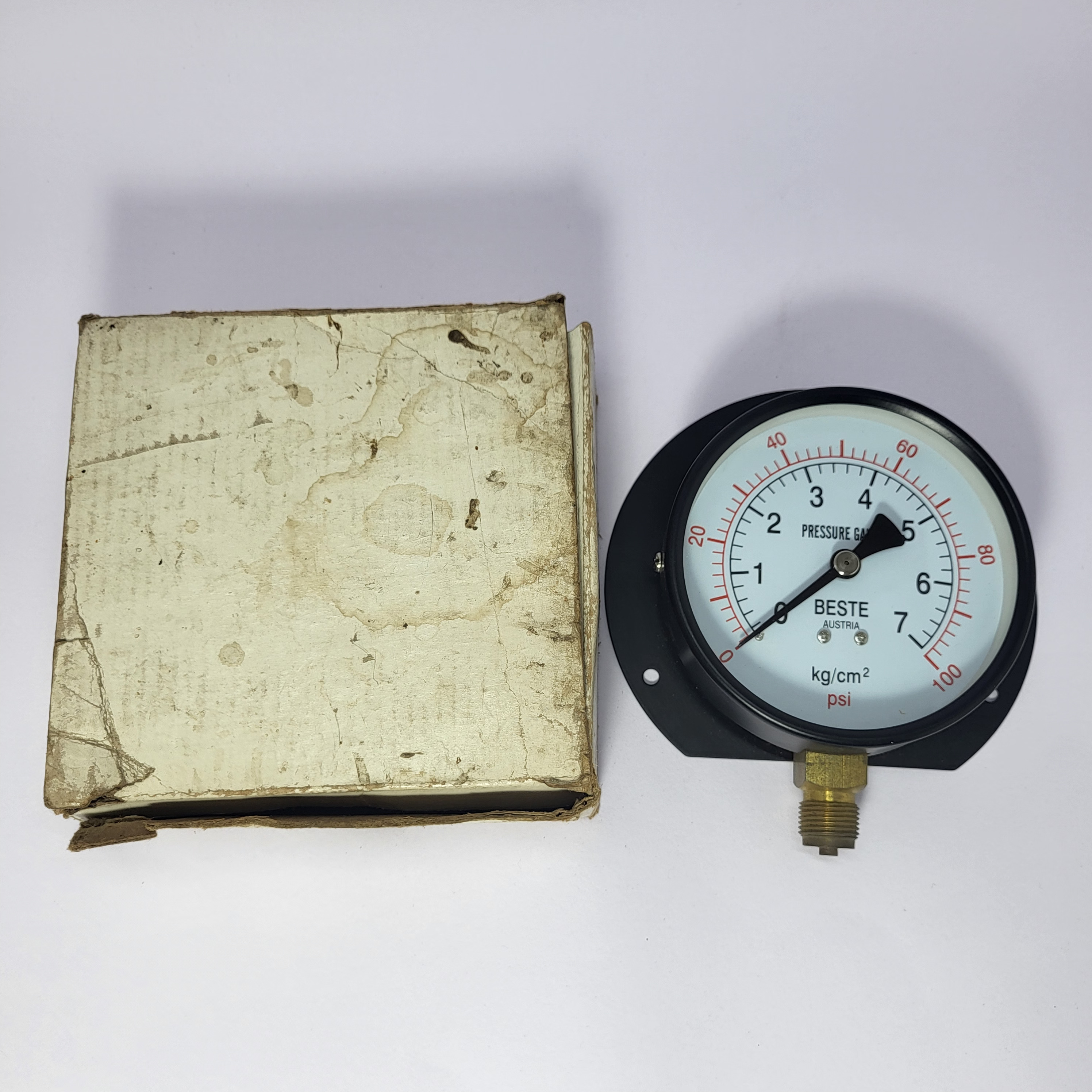 BESTE AUTRIA 4 Inch 100 mm Pressure Guage