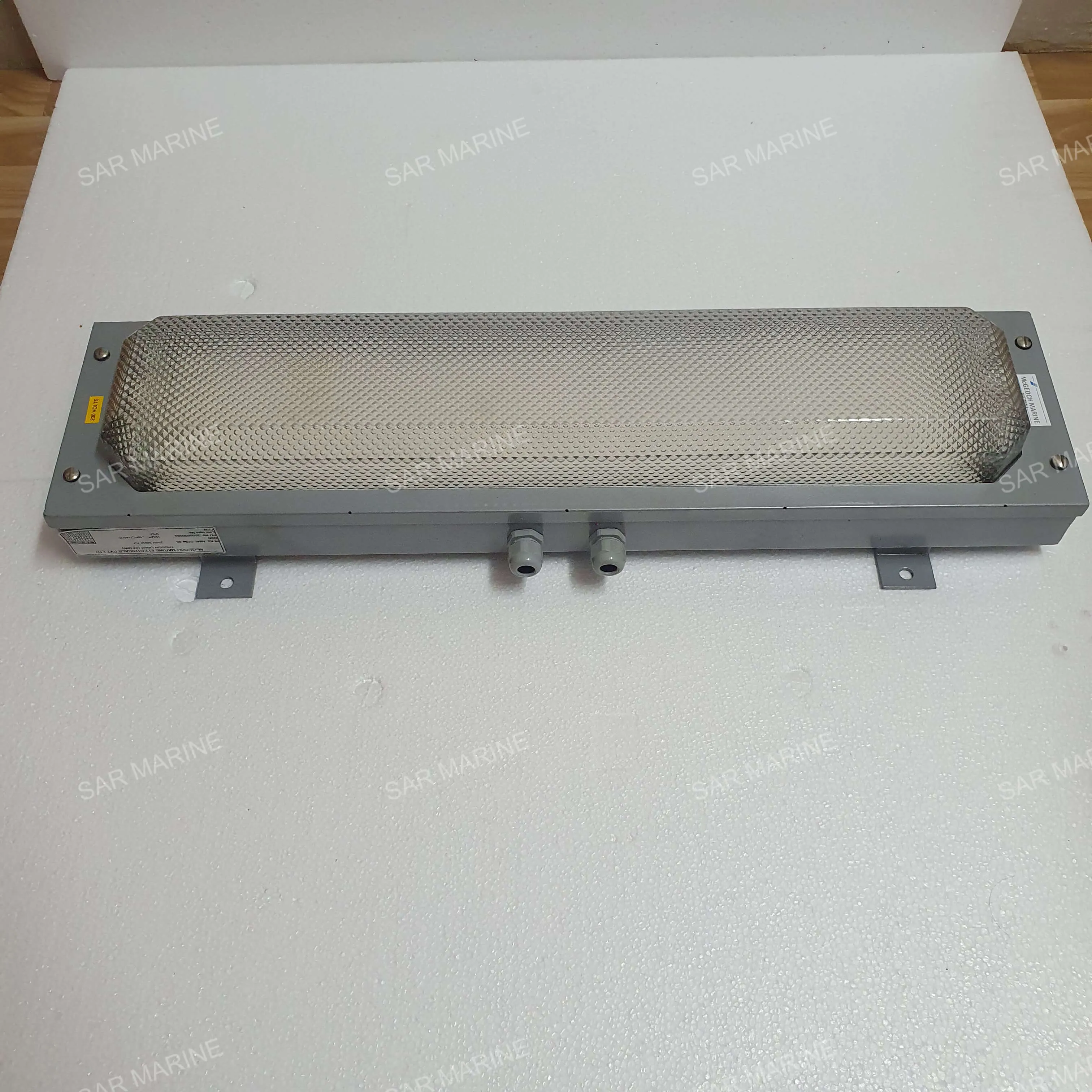 McGEOCH Marine Electricals Trough Light (2x18W)