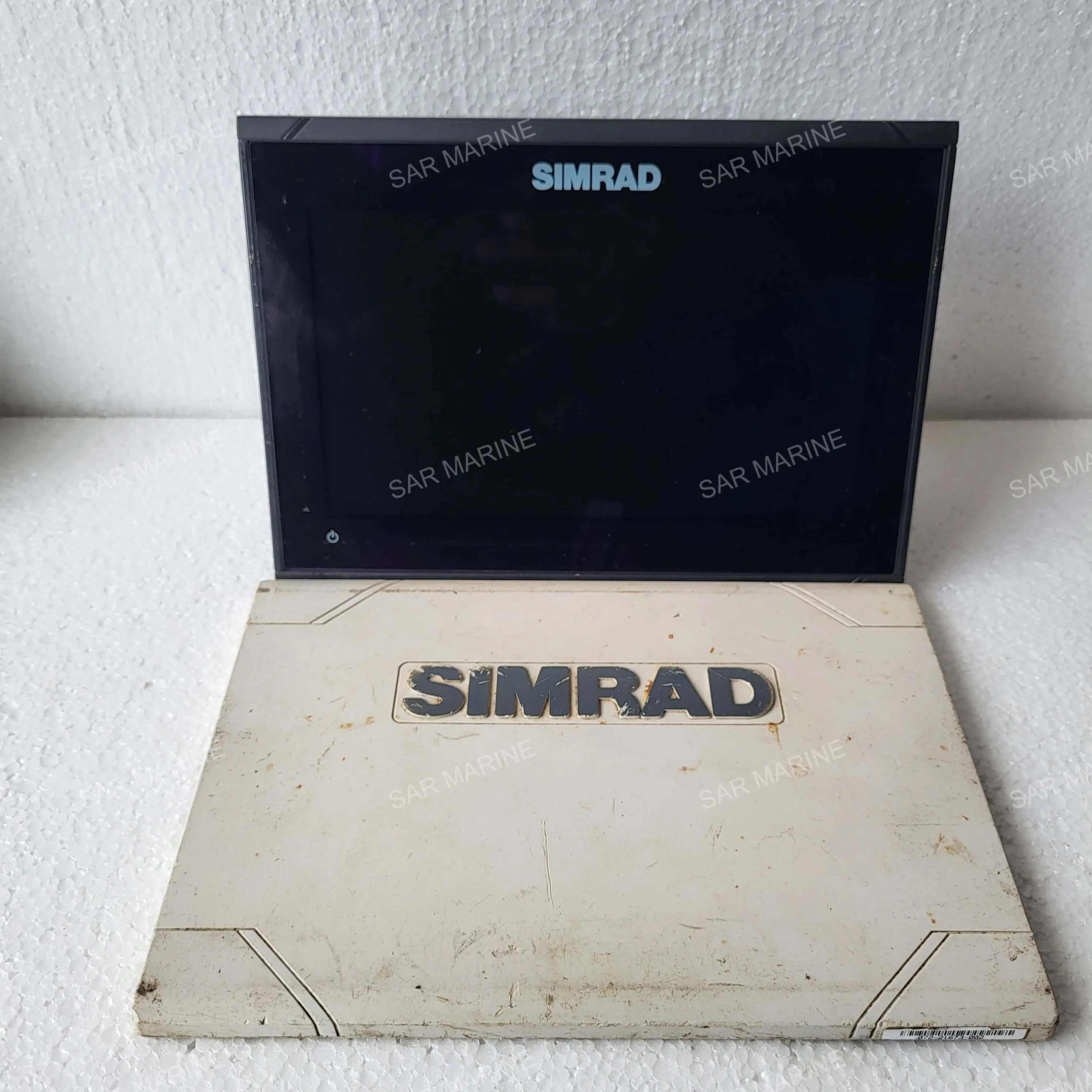 Simrad GO9 XSE Fishfinder Chartplotter Display Unit