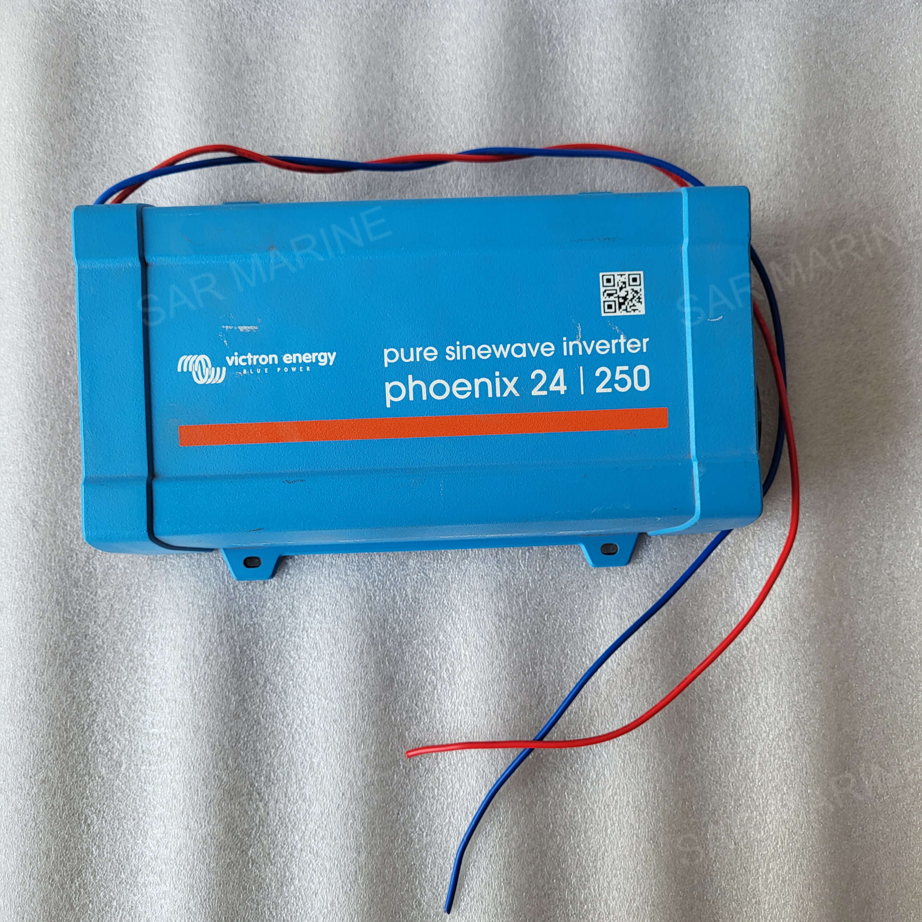 Victron Phoenix 24/250 Pure Sine Wave Inverter 24V DC to 230V AC image 1